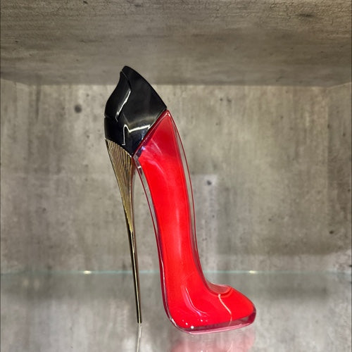🎀 Very Good Girl – Carolina Herrera