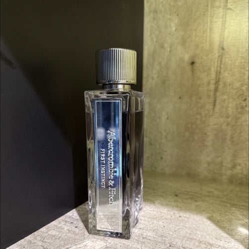 ⚡ First Instinct – Abercrombie & Fitch