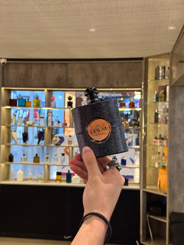 ☕✨ Black Opium Eau de Parfum – Yves Saint Laurent