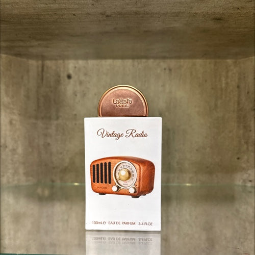 📻 Vintage Radio – Lattafa