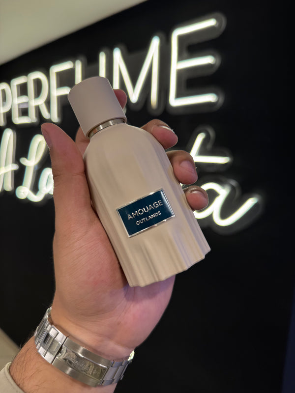 🌌🔥 Outlands Eau de Parfum – Amouage