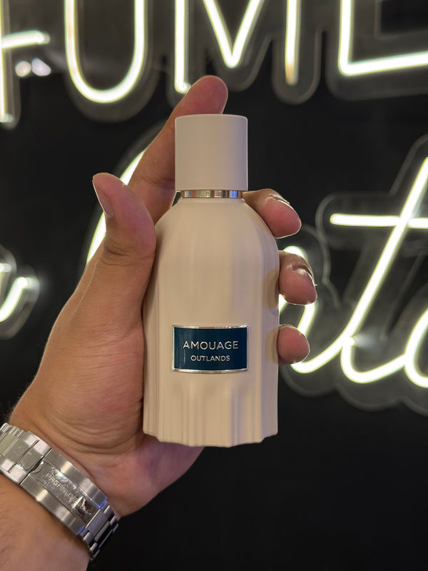 🌌🔥 Outlands Eau de Parfum – Amouage