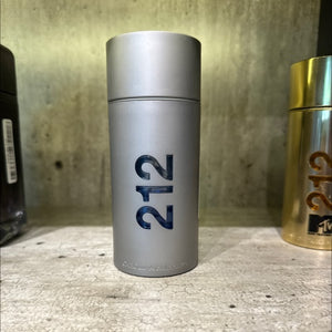 🌆 212 NYC Man – Carolina Herrera